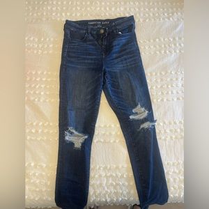 AMERICAN EAGLE | distressed skinny jeans